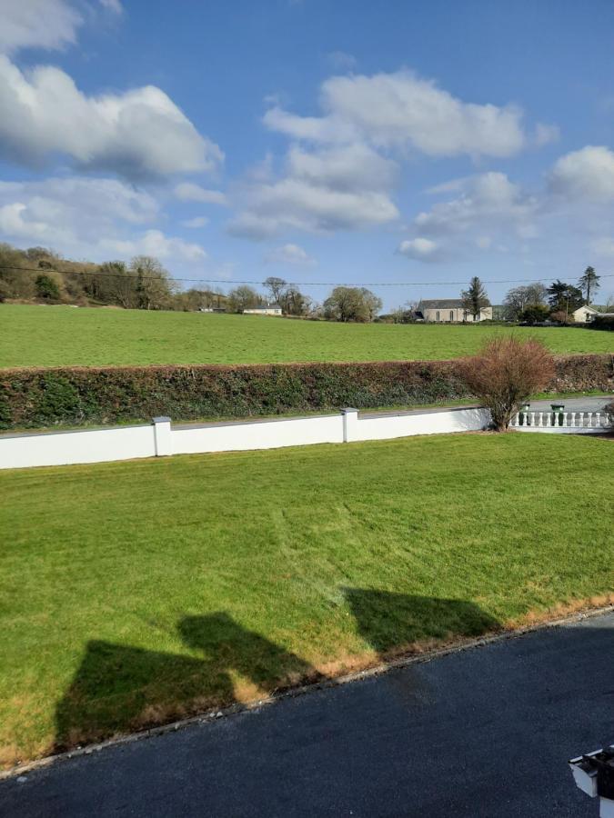 4 Bedroom, 15 Min To Limerick City Quiet Retreat. Eksteriør billede