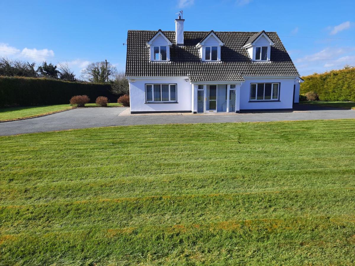4 Bedroom, 15 Min To Limerick City Quiet Retreat. Eksteriør billede
