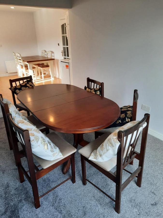 4 Bedroom, 15 Min To Limerick City Quiet Retreat. Eksteriør billede
