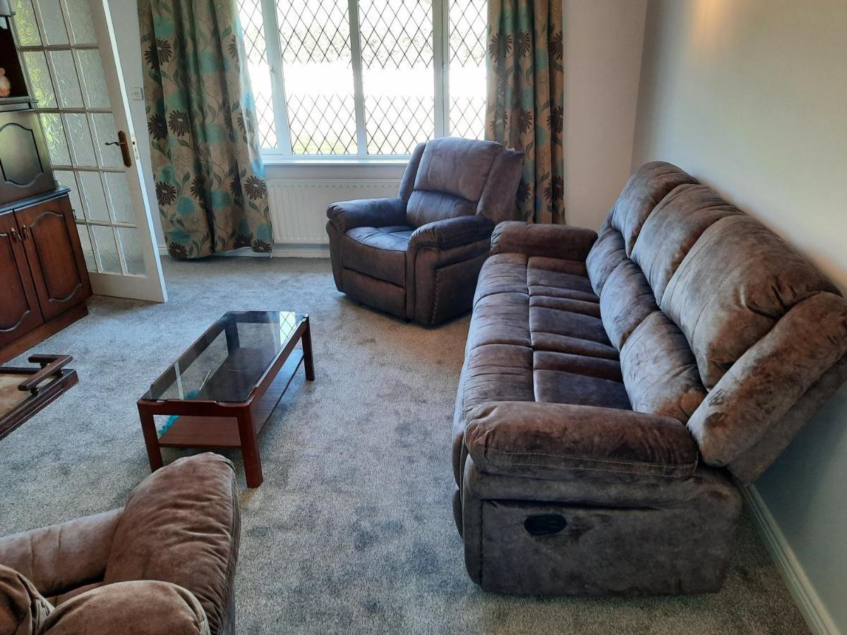 4 Bedroom, 15 Min To Limerick City Quiet Retreat. Eksteriør billede